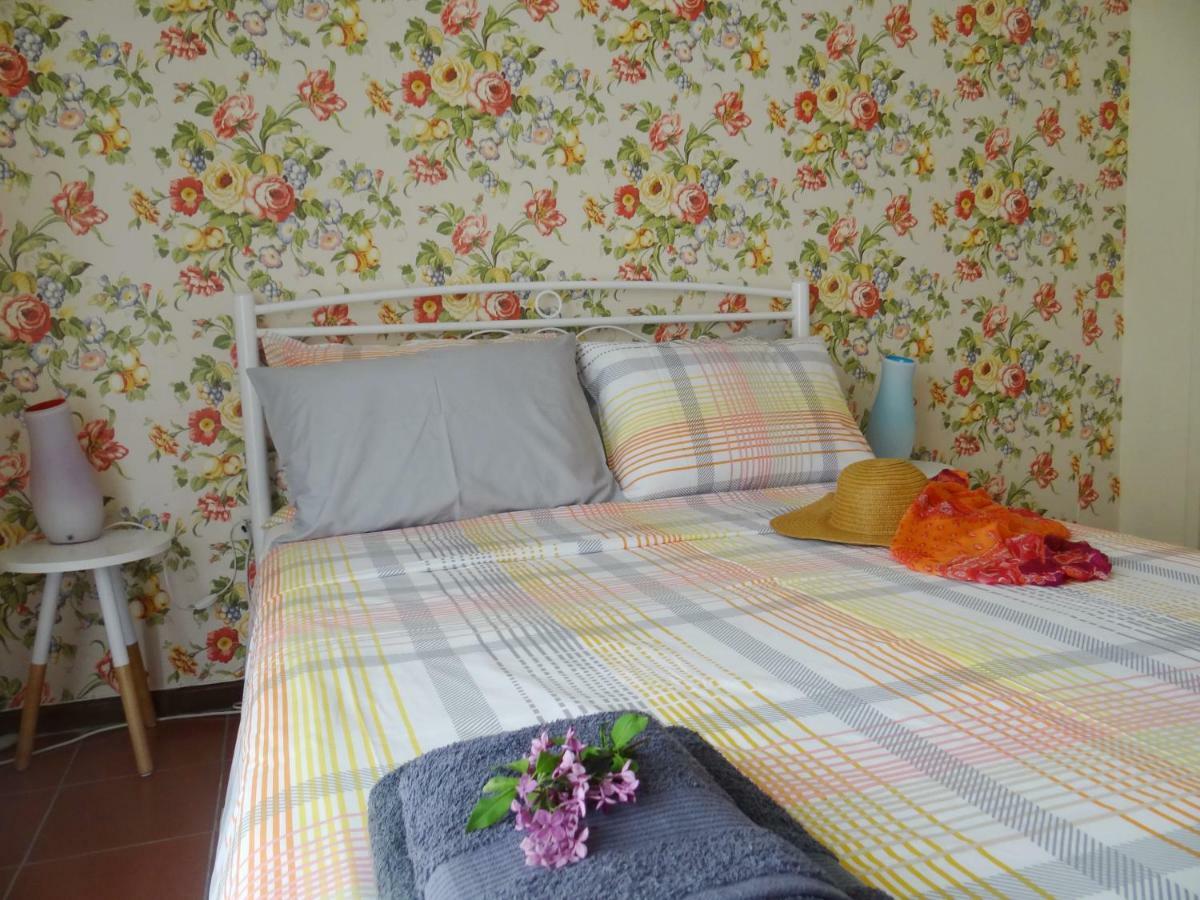 Floral Tribute Studio Καβάλα Εξωτερικό φωτογραφία
